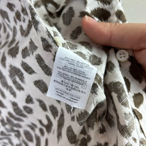 J. Crew The Perfect Shirt In Leopard Cheetah Animal Print Button Down Top size 4 - Picture 8 of 12